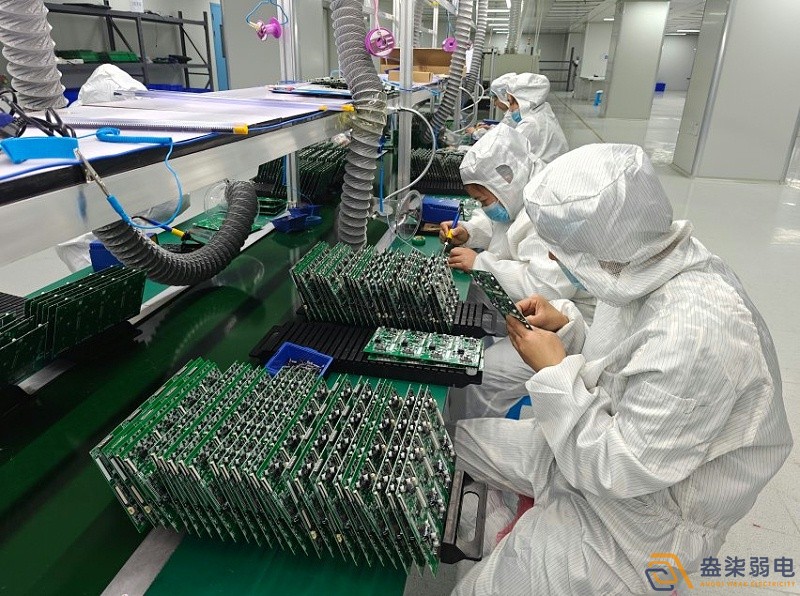 AI視覺技術破解電子制造質(zhì)檢痛點