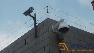工廠安裝球機(jī)和槍機(jī)哪個更好？